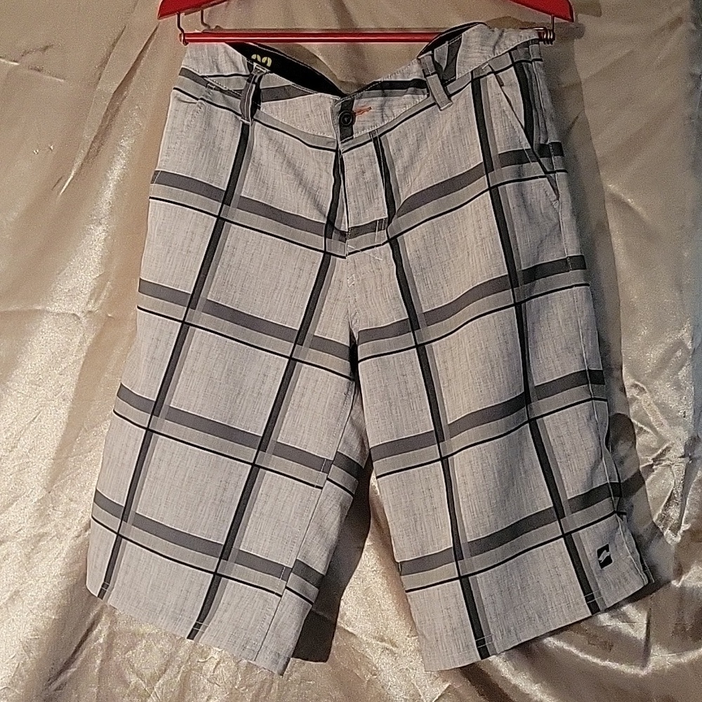 Tommy Hawk Mens Black & Gray Plaid Hybrid Shorts, Size: 32